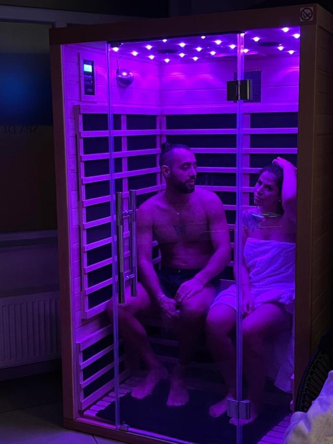 ホテル Spa Palawan Prive Avec Jacuzzi Et Sauna リエージュ エクステリア 写真